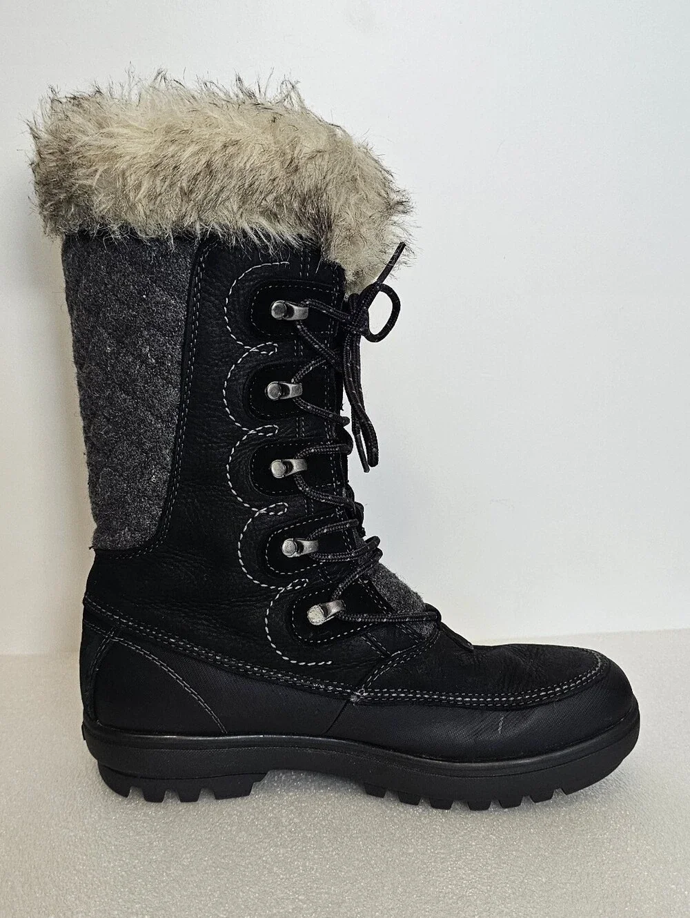 Helly Hansen Garibaldi VL Women Winter Boots 8.5 Black Faux Fur Waterproof